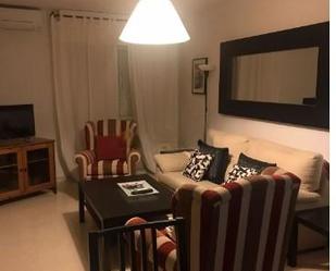 Living room of Flat to rent in  Sevilla Capital  with Air Conditioner, Furnished and Balcony