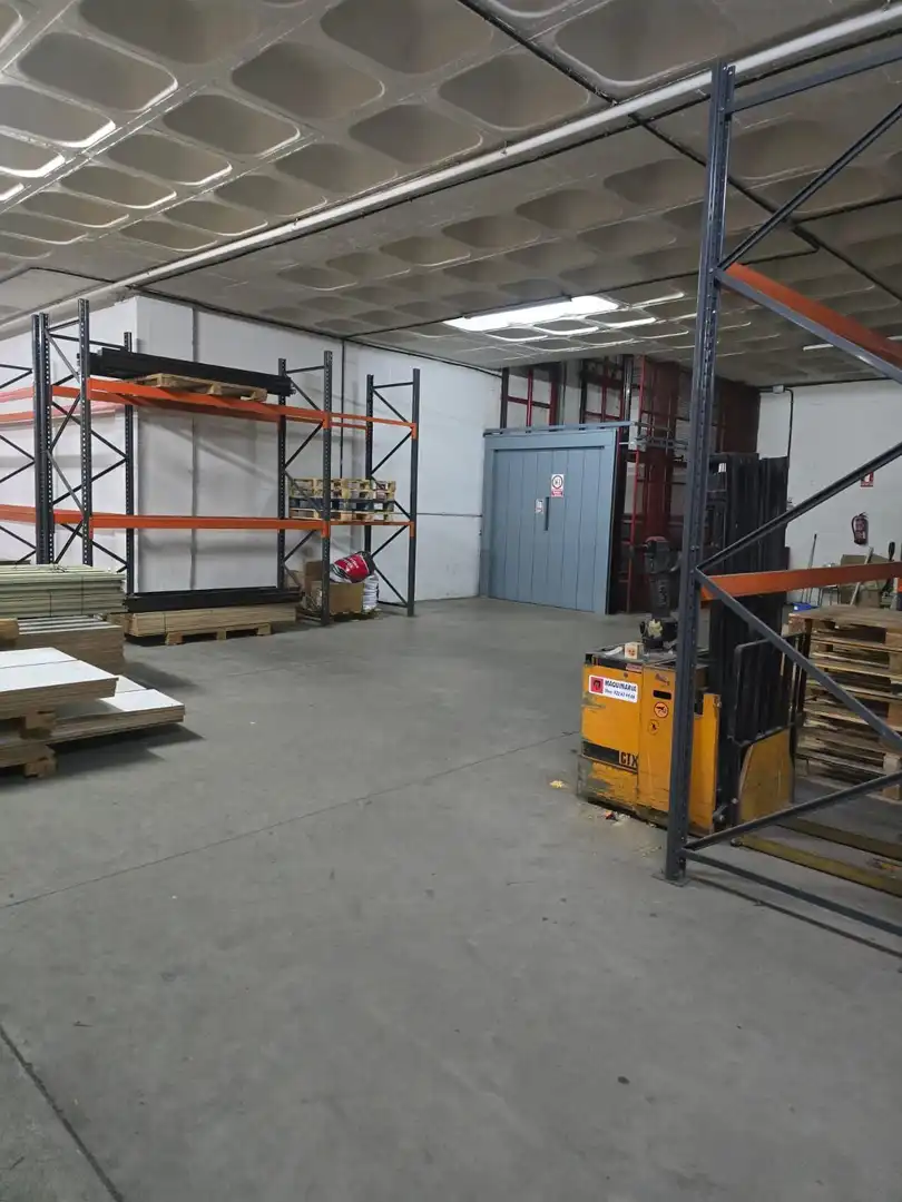 Nave industrial en alquiler en Centro, imagen 4