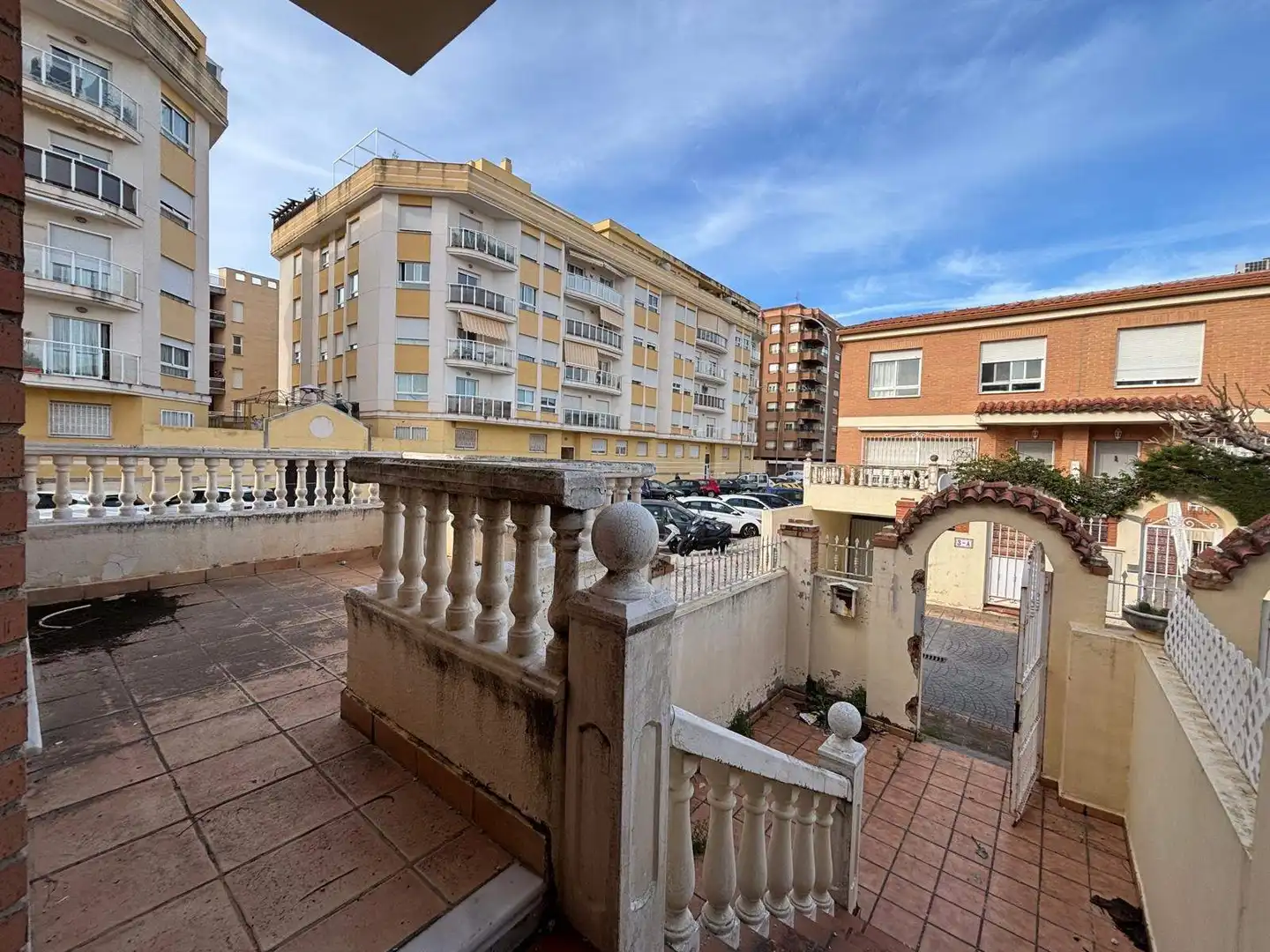 Vista exterior de Casa adosada en venta en Gandia con Terraza