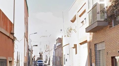 Foto 2 de Piso en venta en Calle Octavio Aguilar, Los Molinos - Villa Blanca, Almería Capital