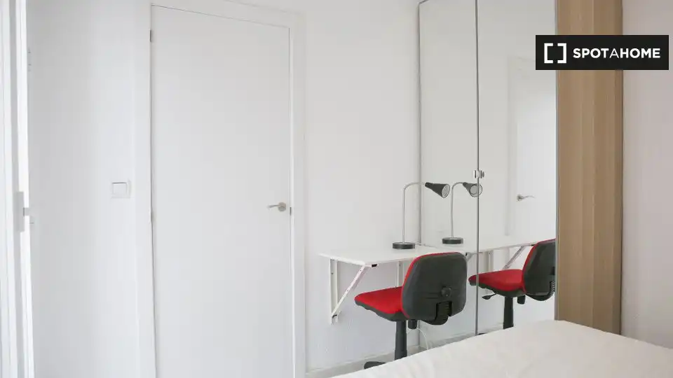 Room in Portazgo