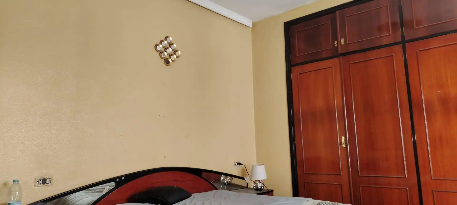 Schlafzimmer von Wohnung zum Verkauf in Vigo  mit Möbliert