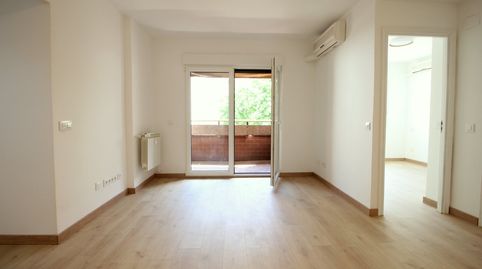 Photo 4 of Flat for rent in General Díaz Porlier, Jerónimos, Madrid Capital
