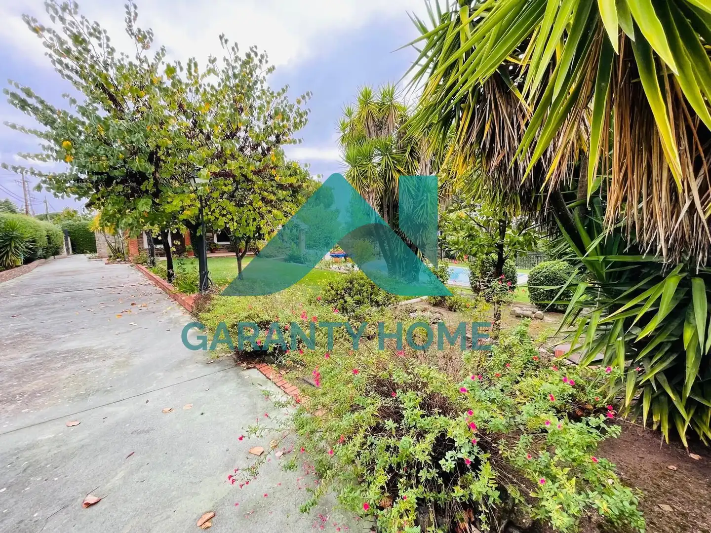 Garden of Houses for sale in Casar de Cáceres  with Air Conditioner, Private garden and Terrace