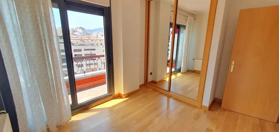 Flat for sale in Lutxana - Llano