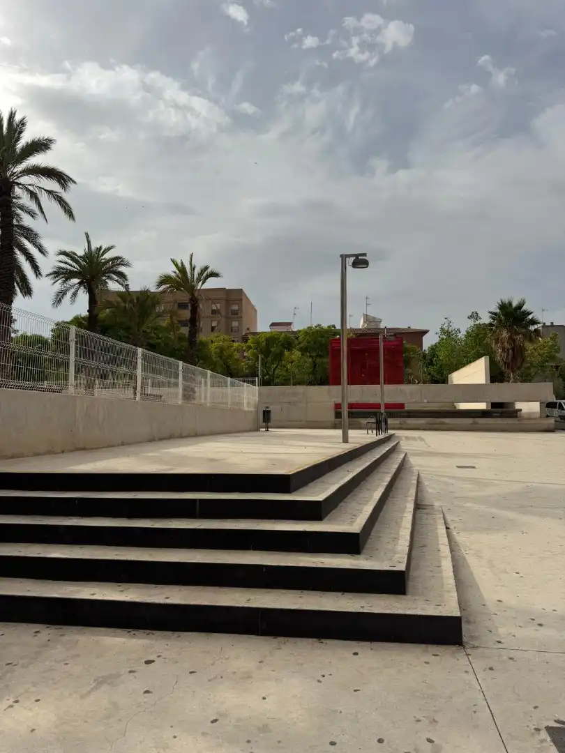 Vista exterior de Pis en venda en Elche / Elx amb Alarma