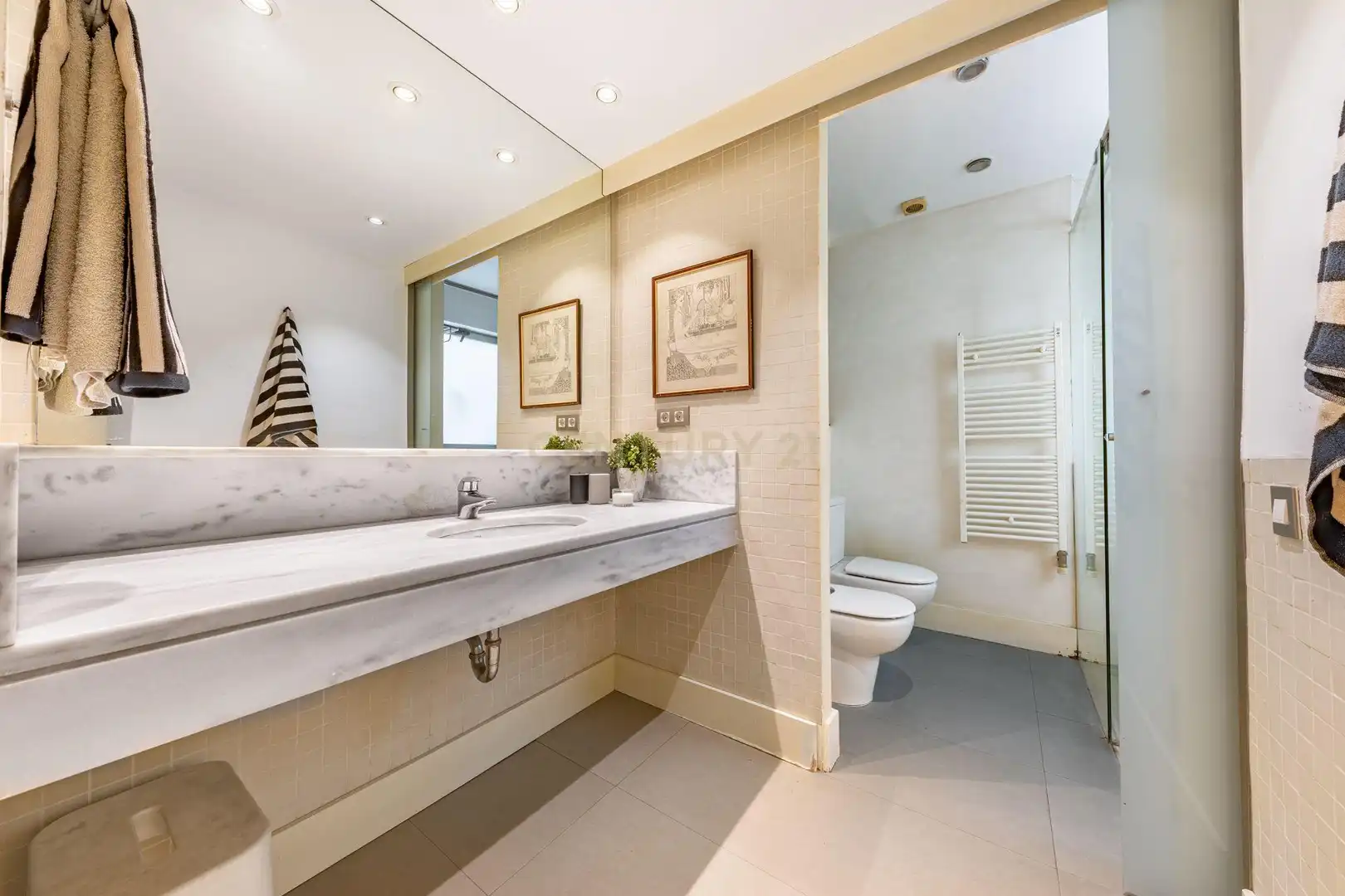 Bathroom of Houses for sale in Sant Cugat del Vallès