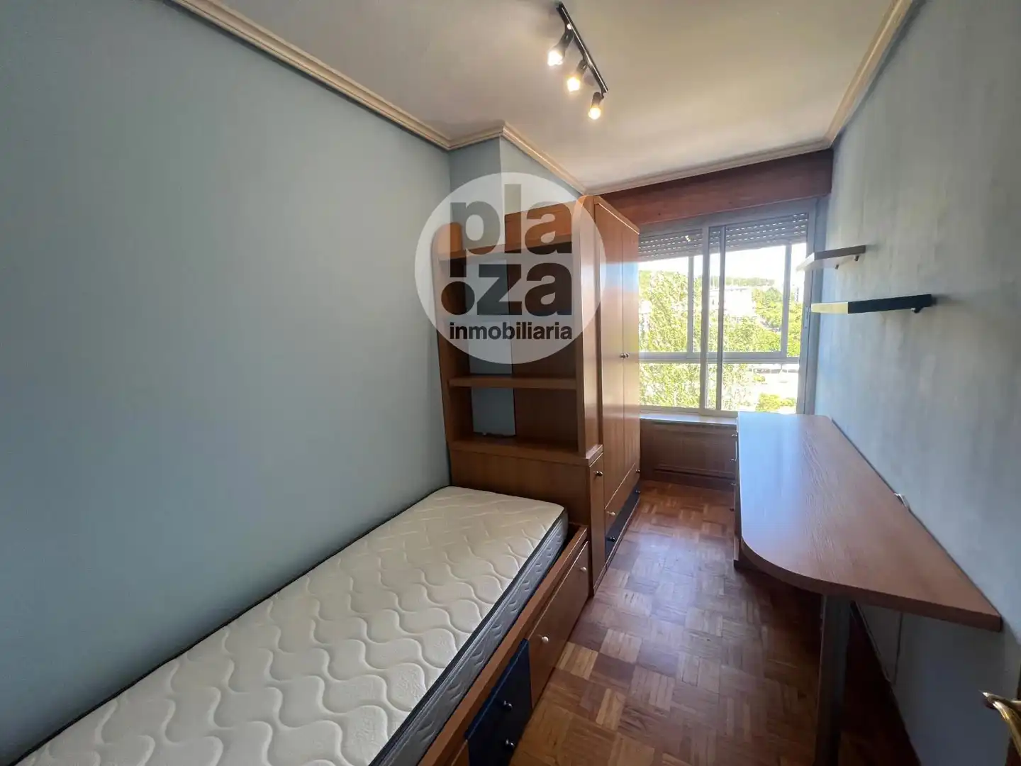 Habitación de Piso de alquiler en Burgos con Calefacción, Terraza y Trastero