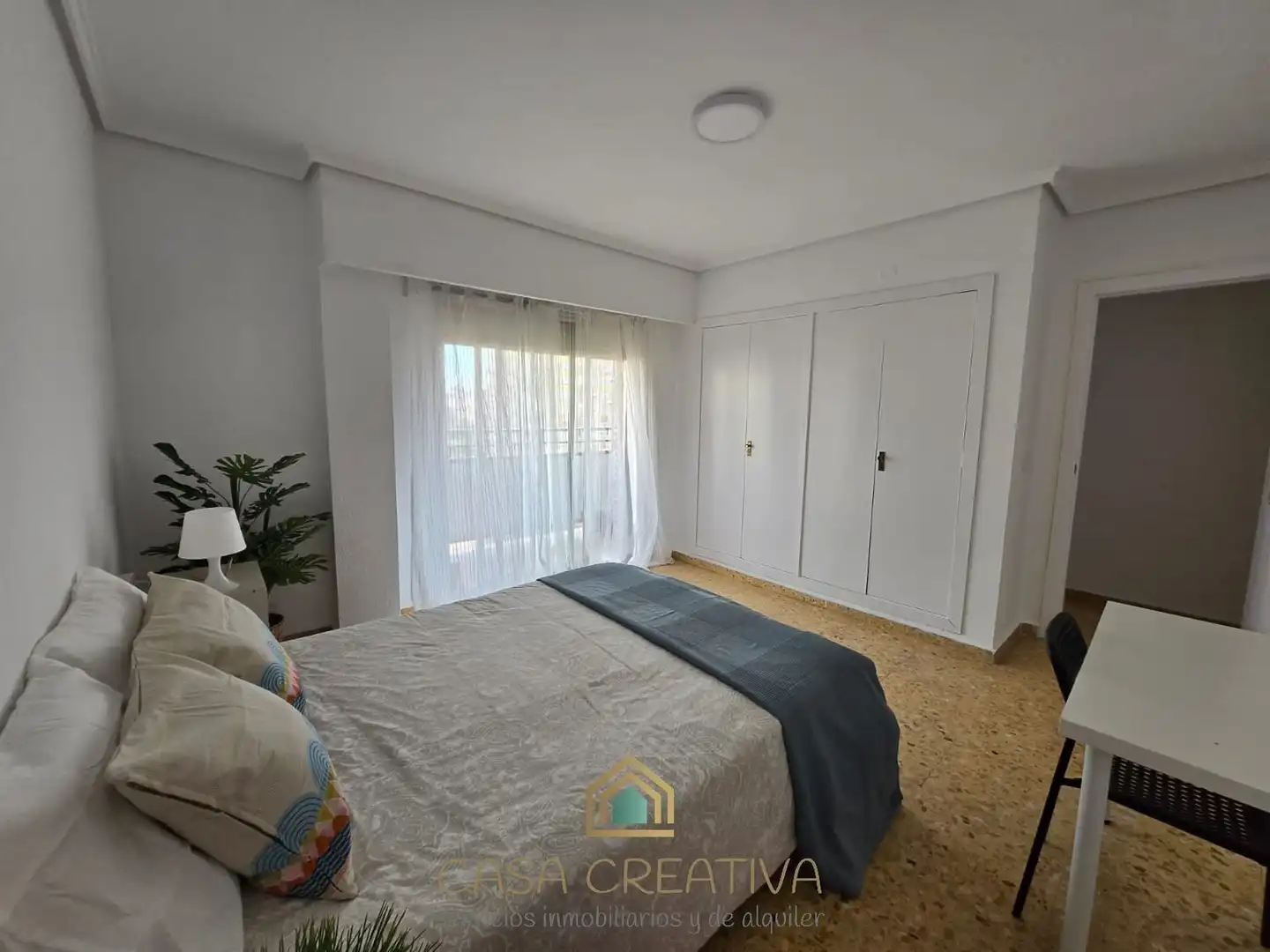Habitación de Piso de alquiler en Valencia con Terraza, Amueblado y Balcón