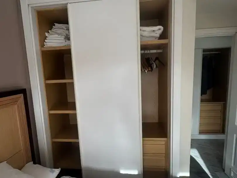 Schlafzimmer von Wohnungen zur Miete in Marbella mit Klimaanlage, Terrasse und Schwimmbad