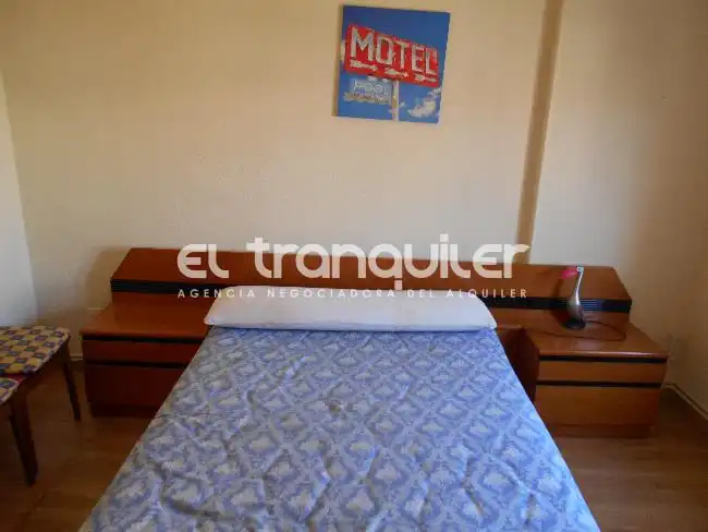 Penthouse with lift to rent in Calle Torres Miranda, imagen 5