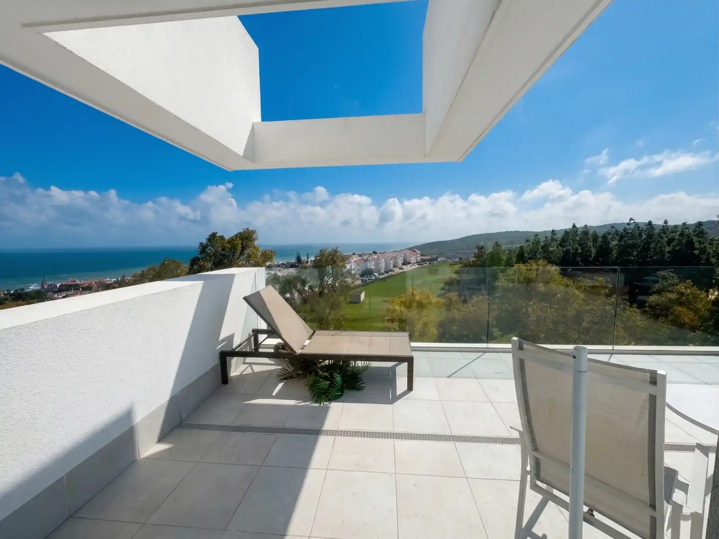 Terrasse von Dachboden zum Verkauf in Manilva mit Klimaanlage, Heizung und Terrasse