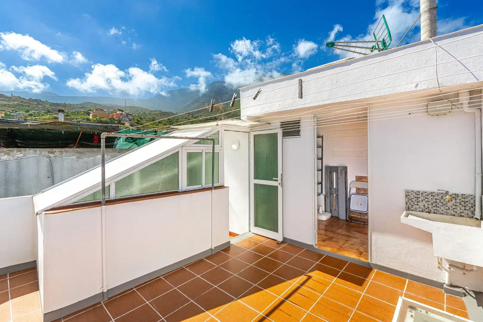 Terrasse von Einfamilien-Reihenhaus zur Miete in Los Realejos pueblo