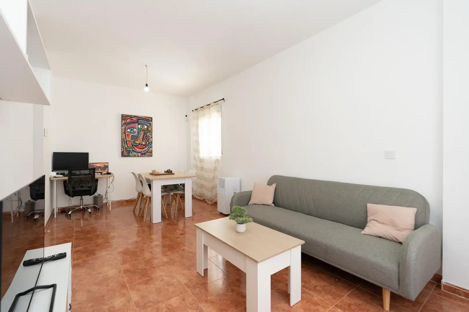 Sala d'estar de Pis en venda en Motril amb Terrassa i Moblat