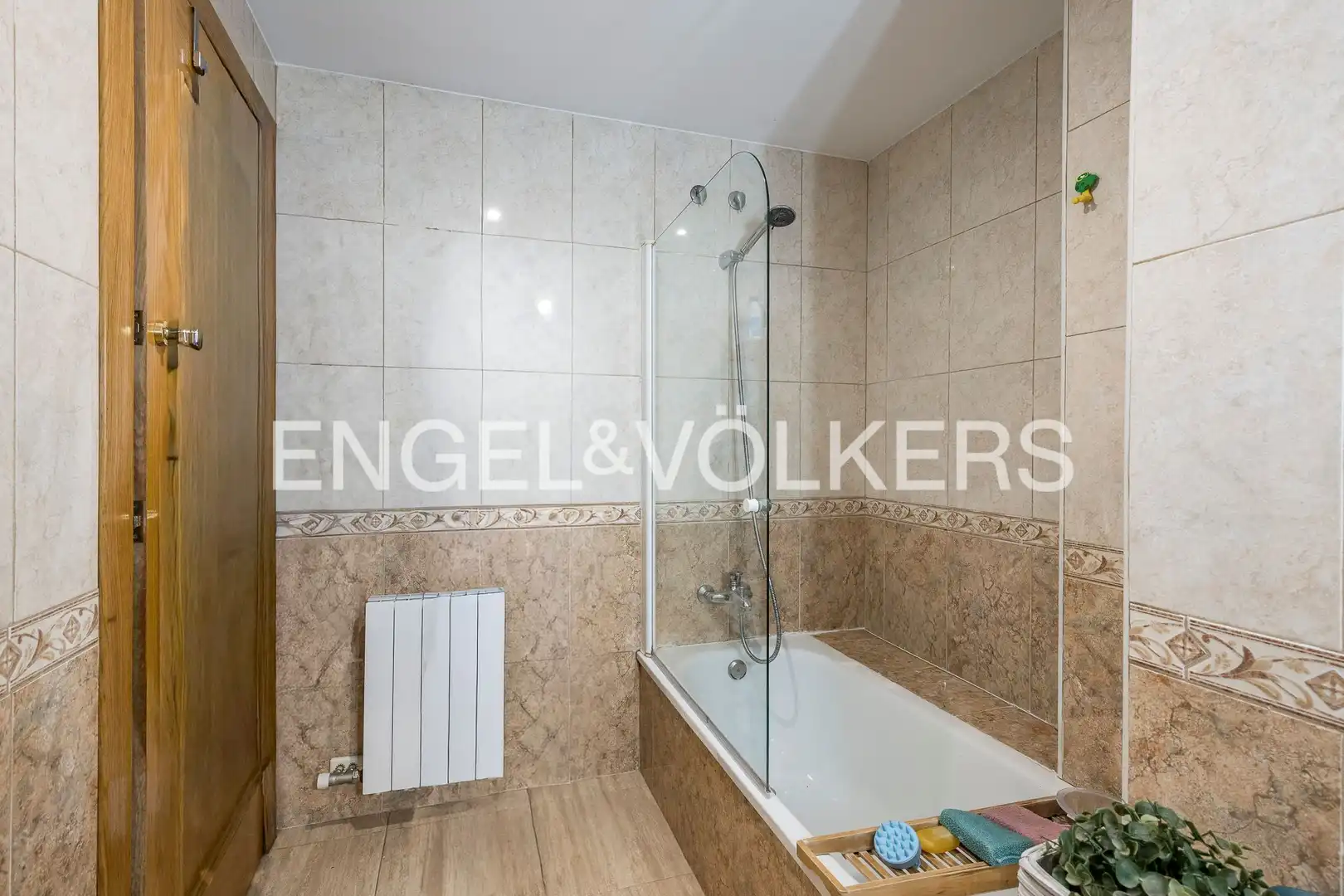 Badezimmer von Wohnung zum Verkauf in L'Hospitalet de Llobregat mit Klimaanlage, Heizung und Terrasse