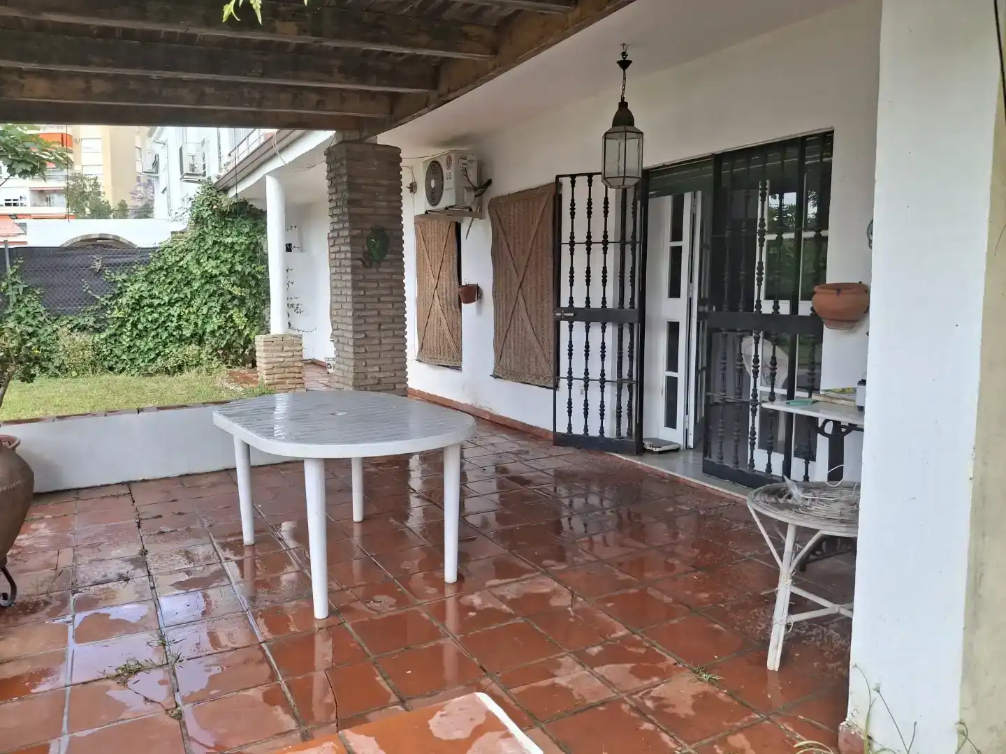Terrassa de Casa adosada en venda en  Sevilla Capital amb Aire condicionat i Piscina