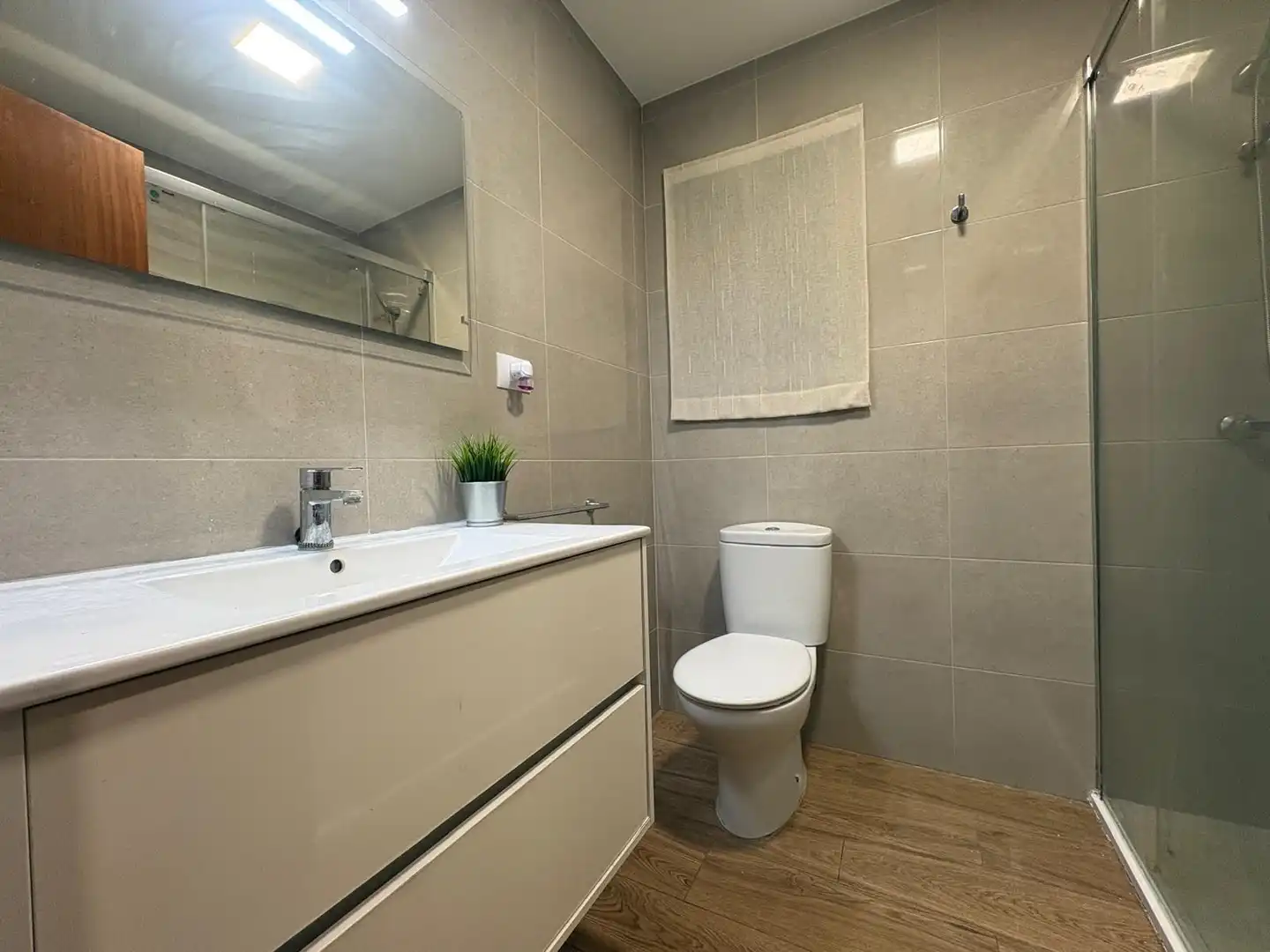 Badezimmer von Wohnung zum Verkauf in Parque de la Bombilla  
