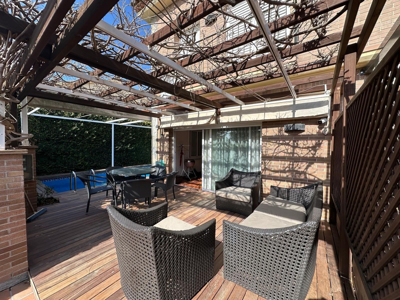 Terrassa de Casa o xalet en venda en Pineda de Mar amb Aire condicionat, Calefacció i Jardí privat