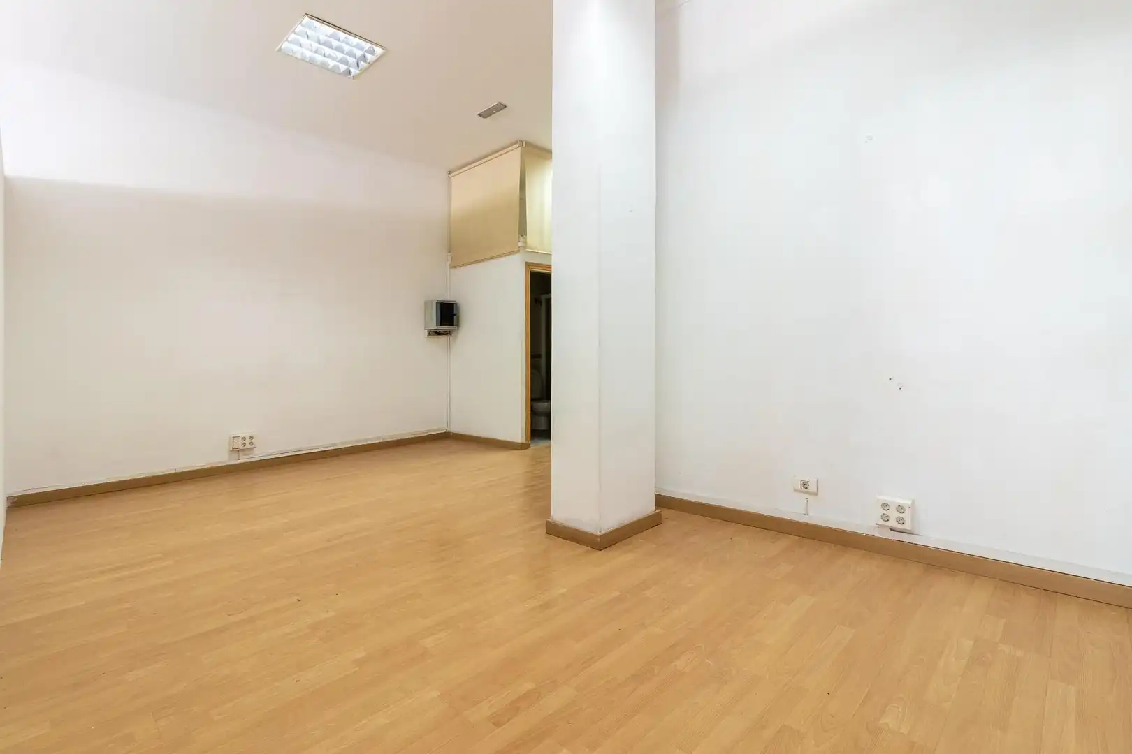 Business premises for sale in Calle de los Fondos de Segura, imagen 7