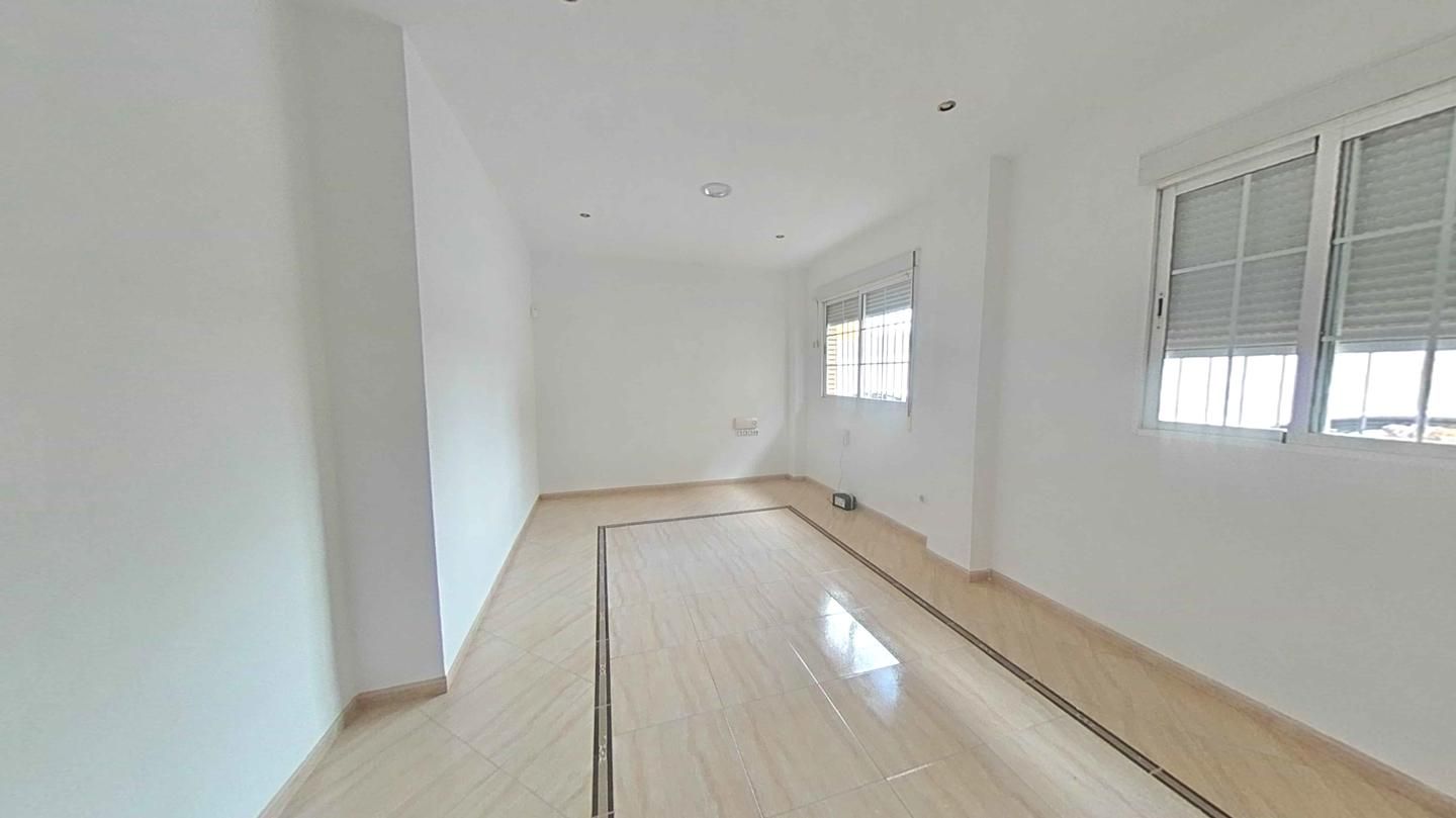 Planta baja for sale in Doctor Vigaray, Huelma