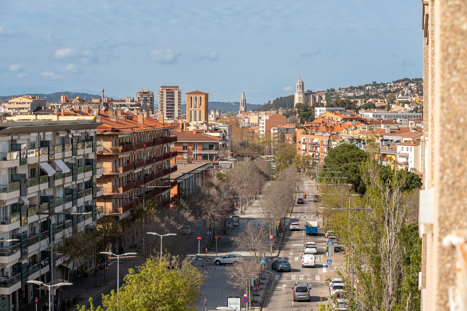 Vista exterior de Pis en venda en Girona Capital amb Aire condicionat, Calefacció i Jardí privat