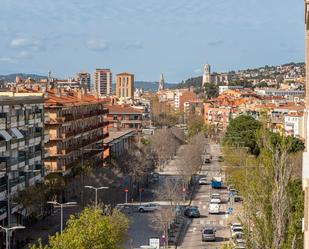 Exterior view of Flat for sale in Girona Capital  with Air Conditioner, Heating and Private garden