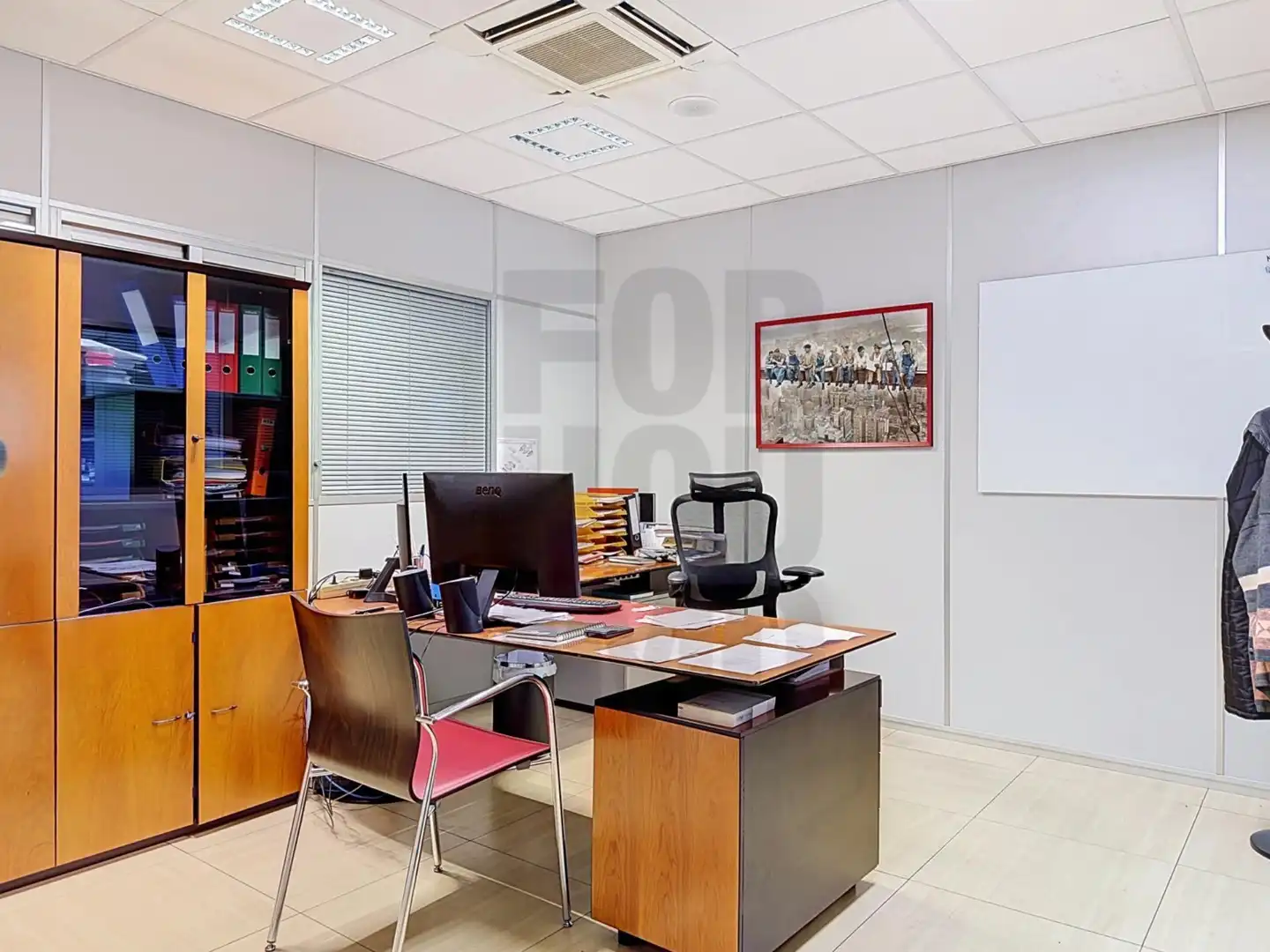 Industrial buildings for sale in Segura