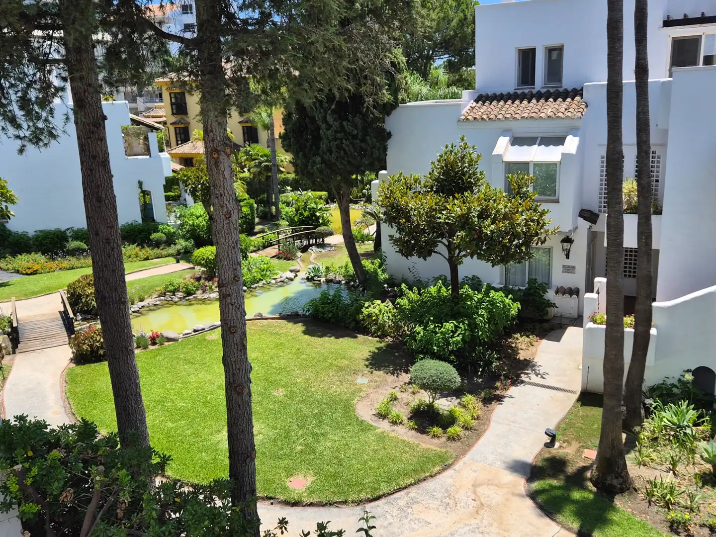 Jardí de Local de lloguer en Marbella amb Aire condicionat, Calefacció i Moblat