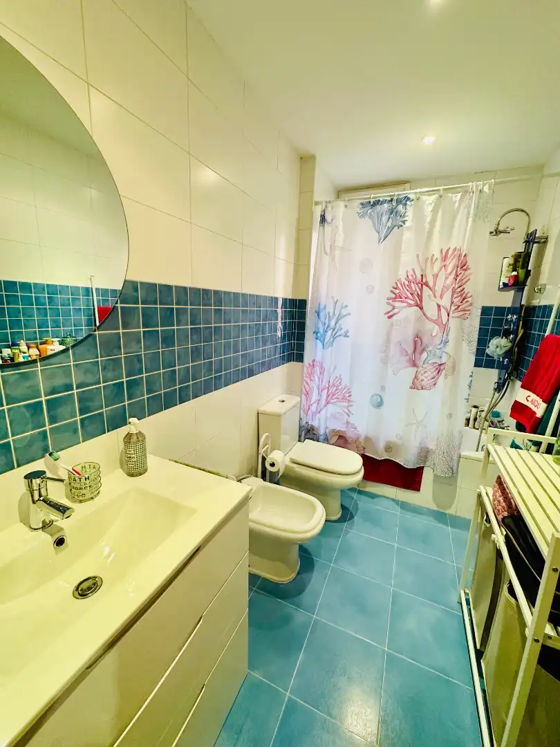 Baño de Casa adosada en venta en Parla con Aire acondicionado, Calefacción y Jardín privado