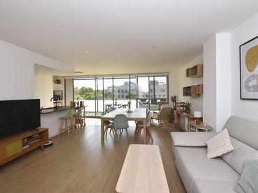 Flat with balcony for sale in La Geltrú - Sant Jordi