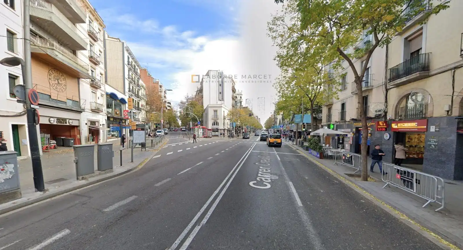 Außenansicht von Gebäude zum Verkauf in Barcelona