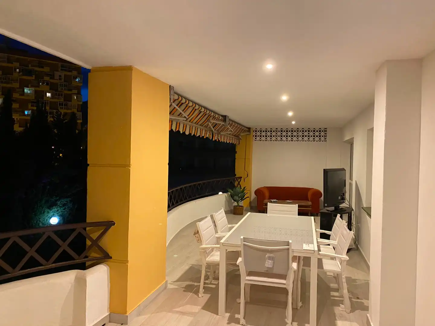 Terrassa de Pis de lloguer en Benalmádena amb Aire condicionat, Terrassa i Moblat