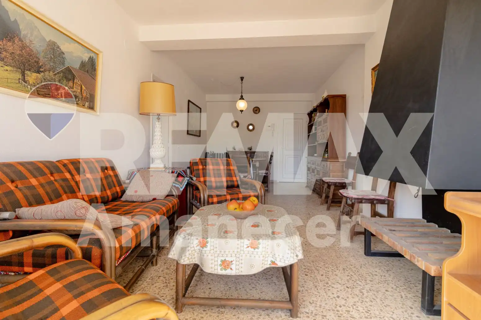 Sala d'estar de Pis en venda en Dénia amb Jardí privat i Terrassa