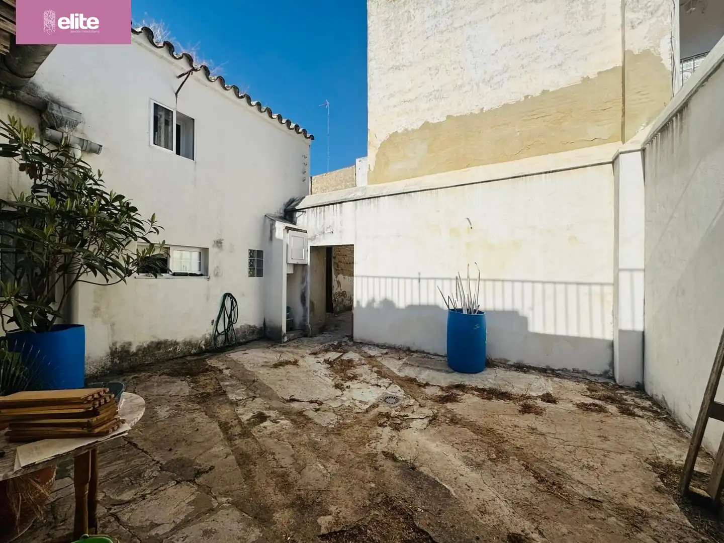 Vista exterior de Casa o xalet en venda en Jerez de la Frontera
