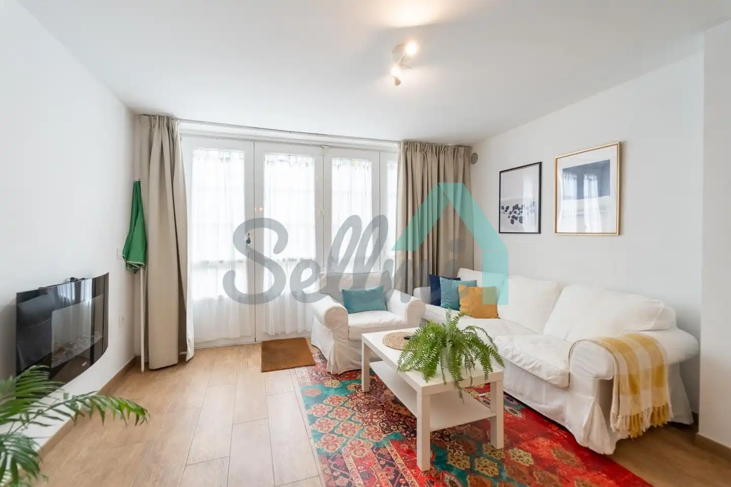 Sala de estar de Casa adosada en venta en Ribadeo con Calefacción, Jardín privado y Terraza