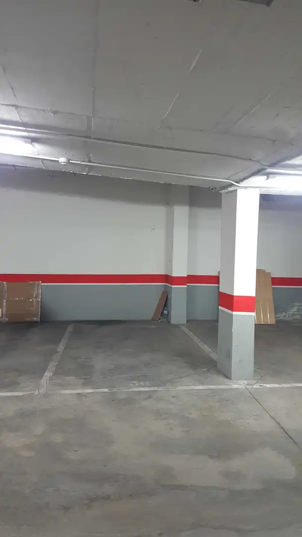 Aparcamiento con ascensor en venta en C/ Ronda de San Isidro, imagen 7