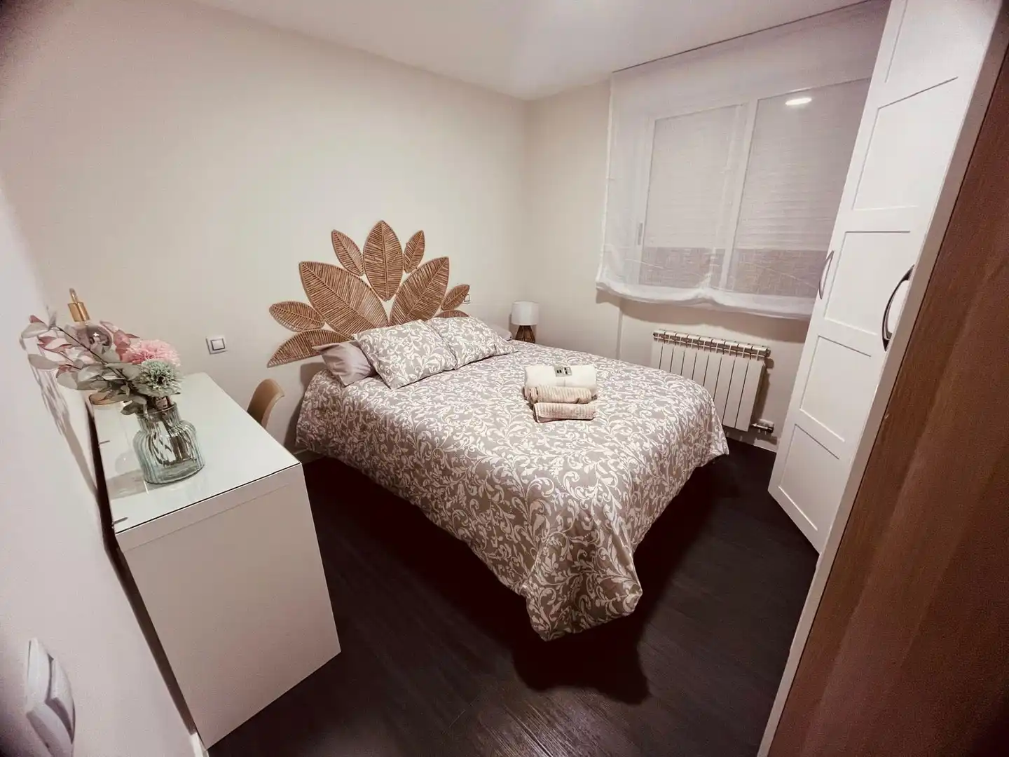Schlafzimmer von Wohnung zur Miete in Burgos mit Möbliert