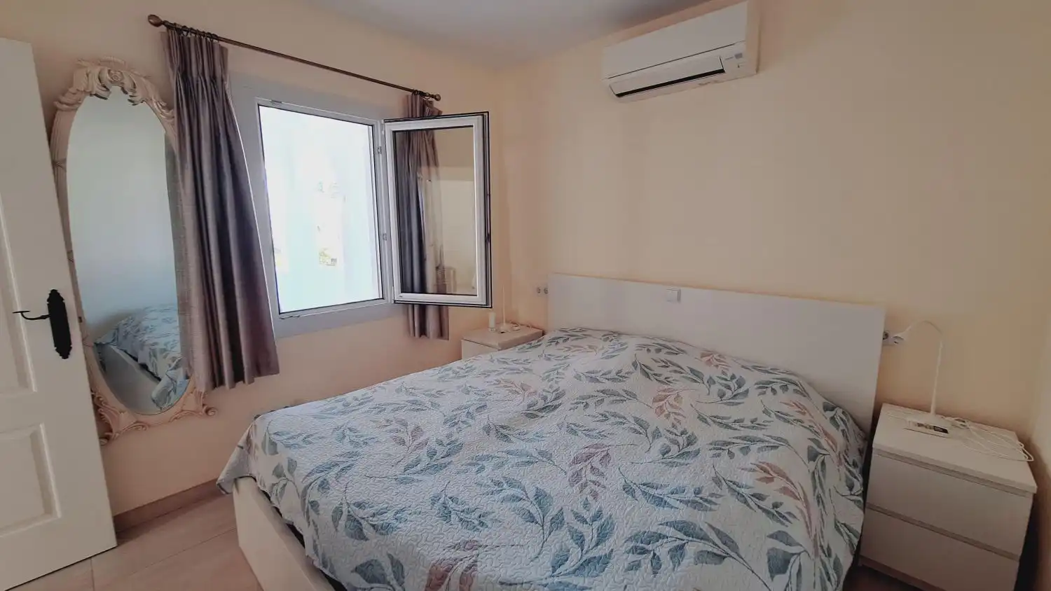 Dormitori de Casa adosada en venda en Mojácar amb Aire condicionat, Terrassa i Traster