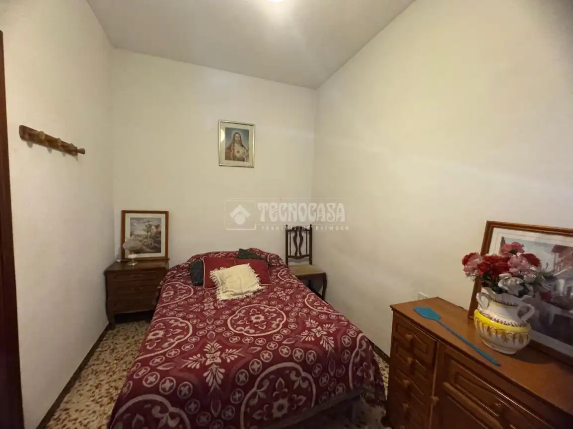 Habitación de Edificio en venta en Sevilla