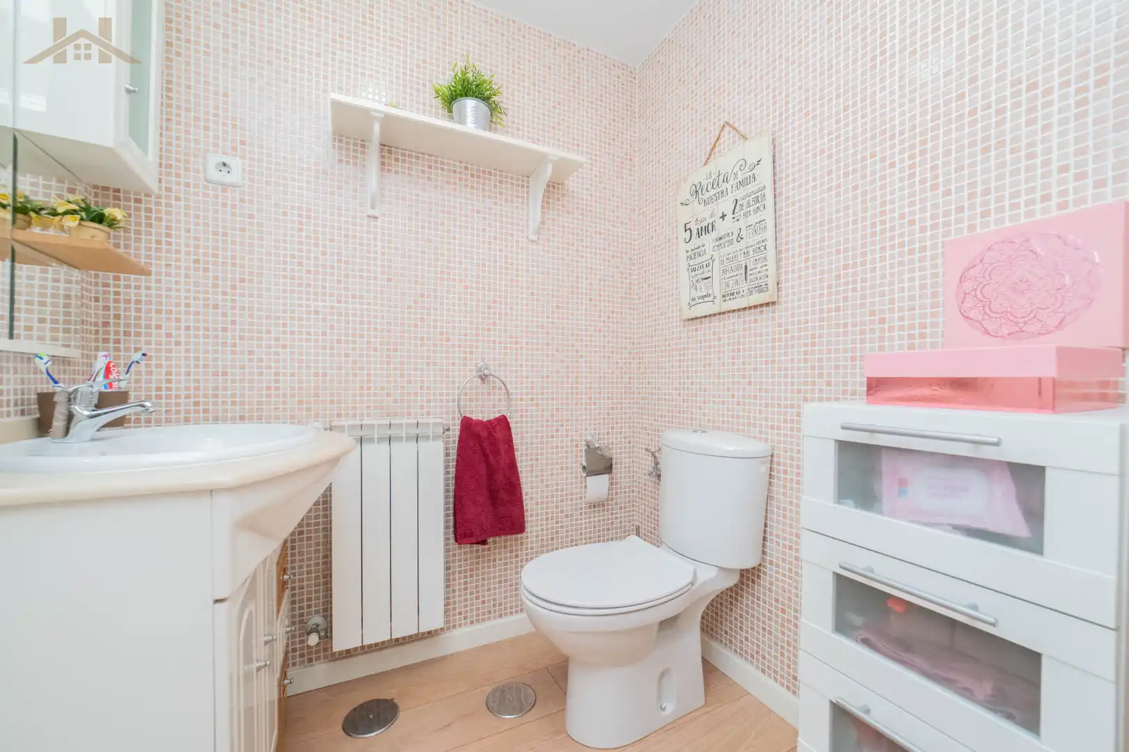 Bathroom of Detached homes for sale in Arroyomolinos (Madrid)  with Air Conditioner, Heating and Private garden