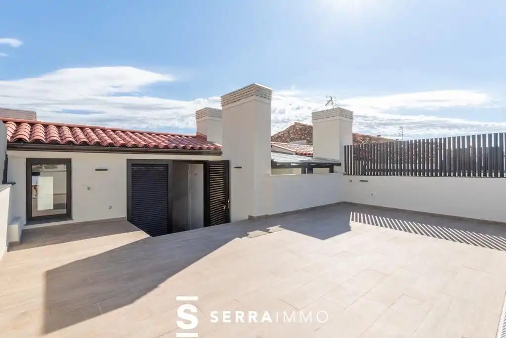 Terraza de Ático en venta en Vilanova i la Geltrú con Aire acondicionado, Terraza y Balcón