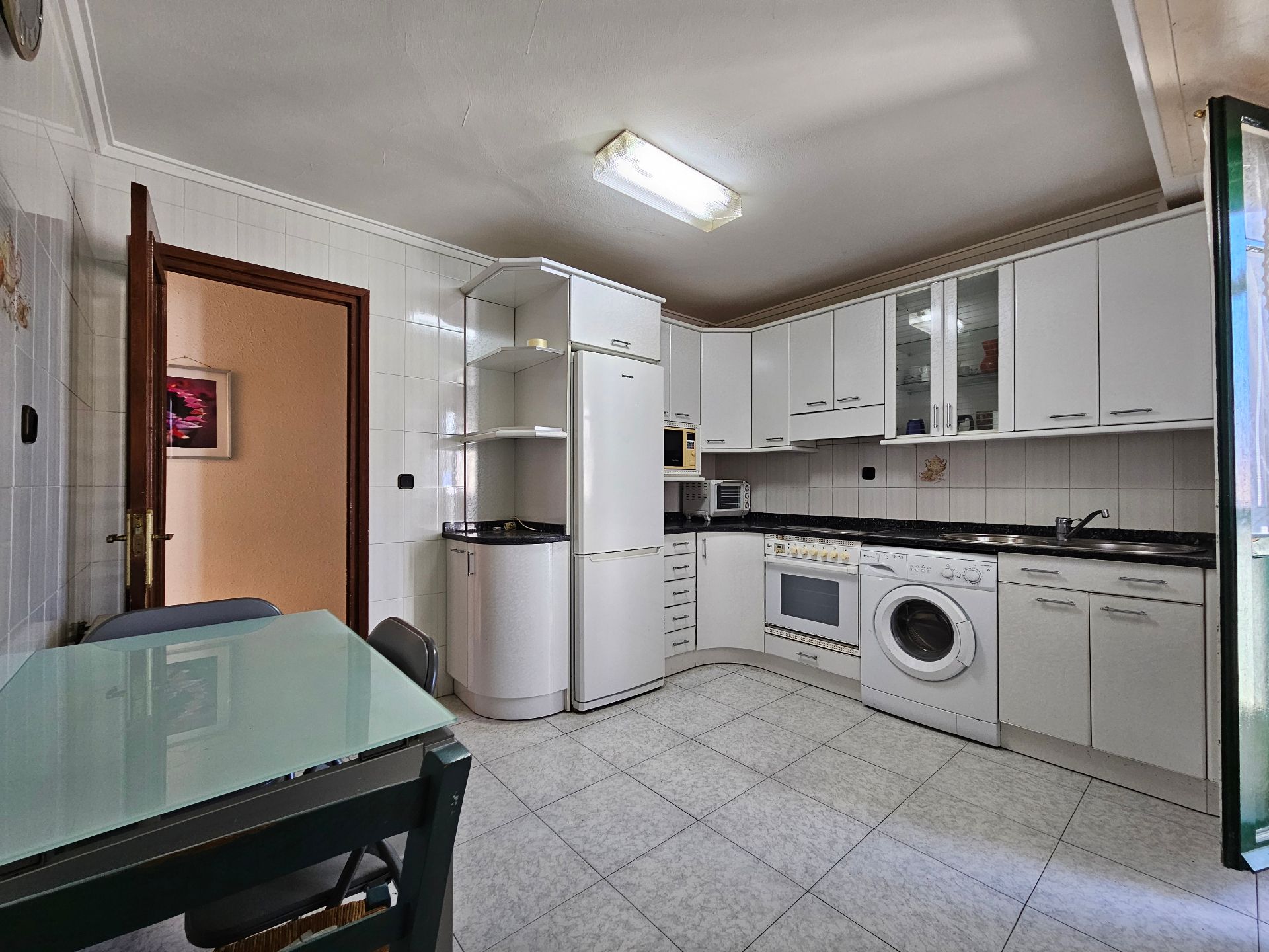 Kitchen of Flat for sale in Vitoria - Gasteiz  with Heating, Parquet flooring and Furnished
