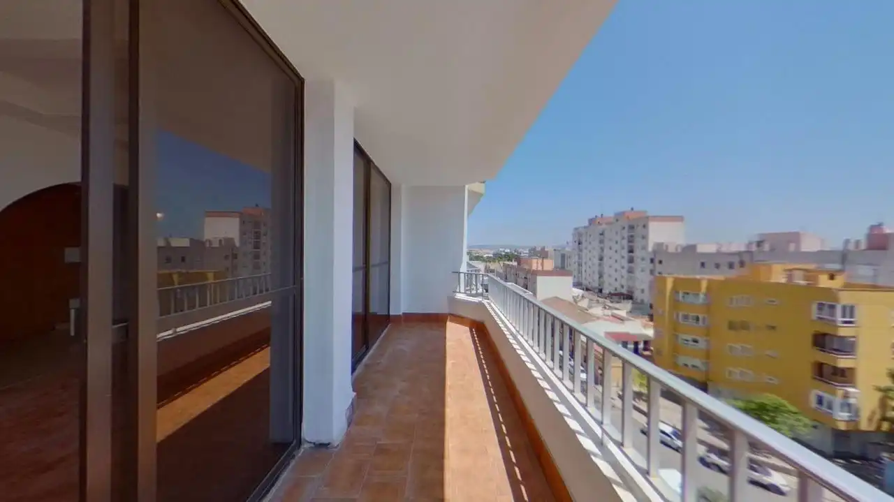 Flat for sale in Llevant, imagen 2