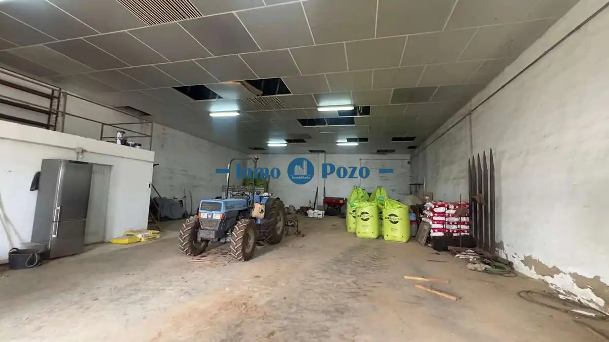 Nau industrial en venda en Guareña
