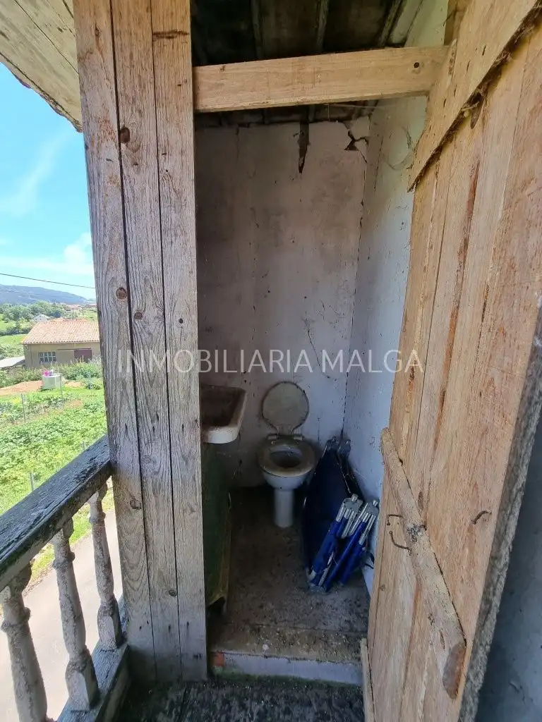Bany de Casa o xalet en venda en Colunga amb Jardí privat