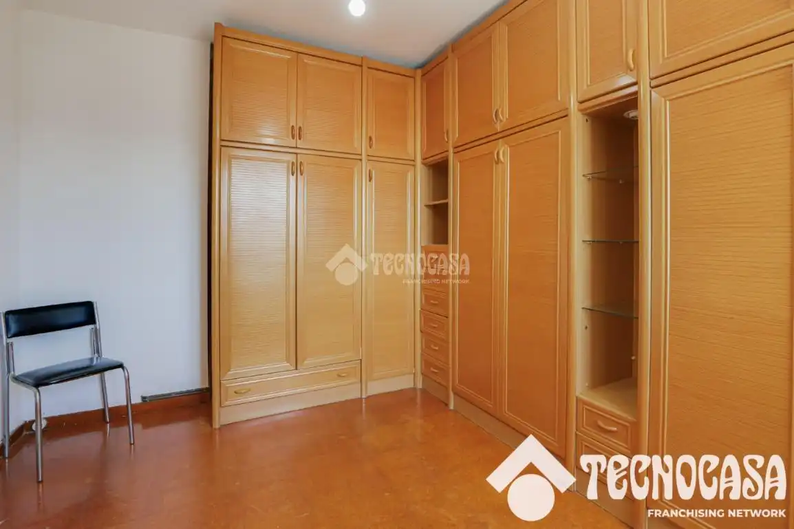 Habitación de Piso en venta en Sant Boi de Llobregat con Balcón