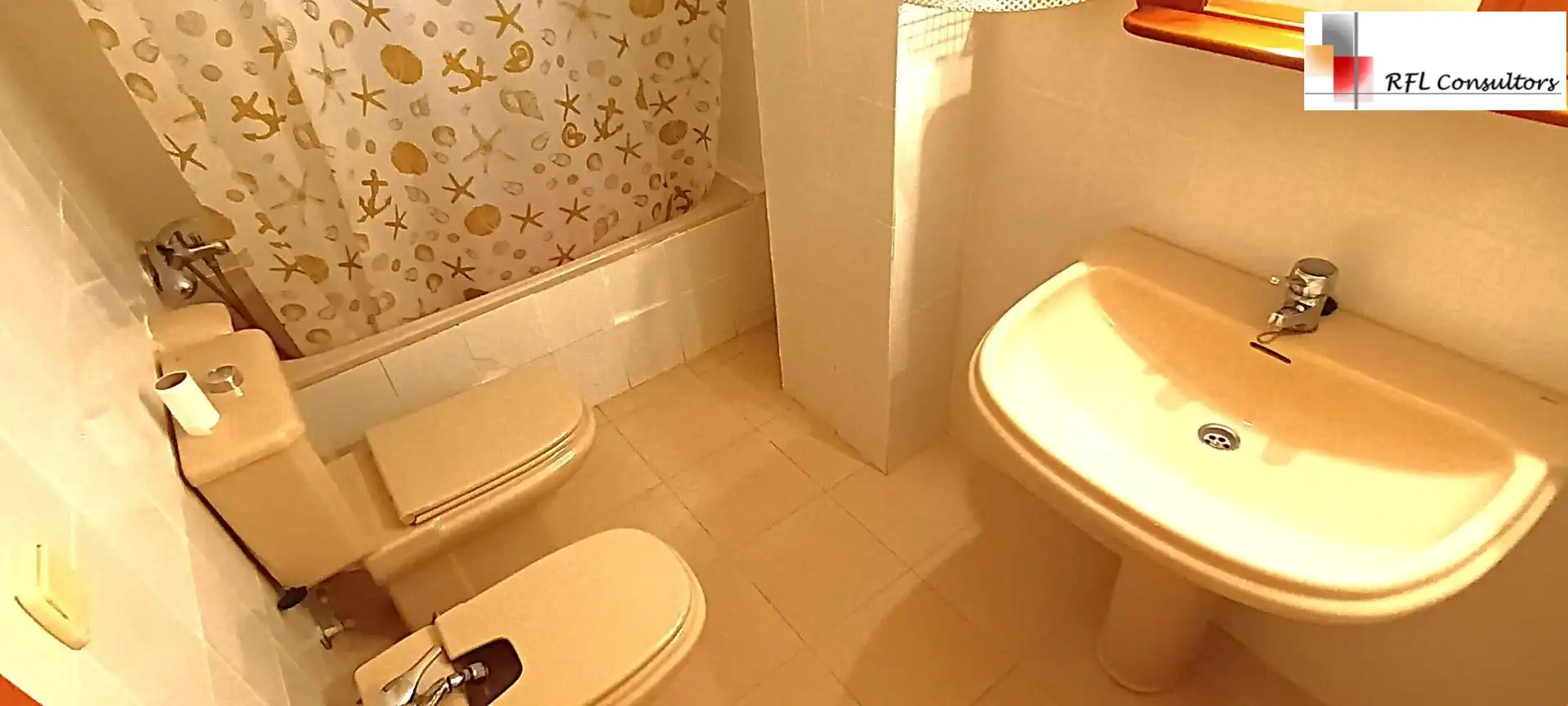 Bany de Apartament de lloguer en Torreblanca amb Terrassa