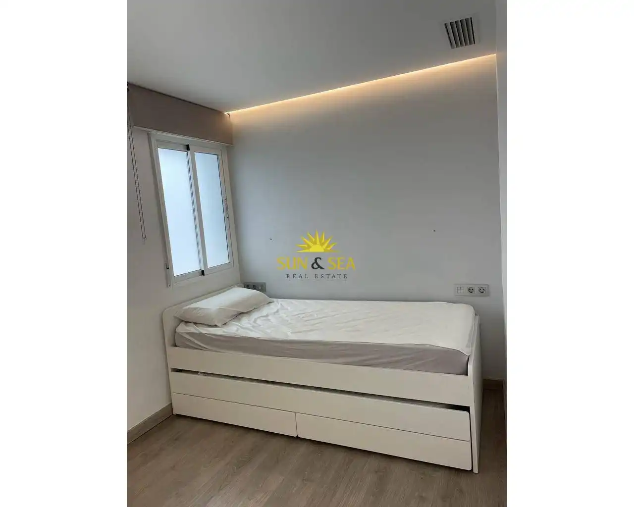 Bedroom of Apartments for rent in Elche / Elx  with Air Conditioner, Heating and Furnished