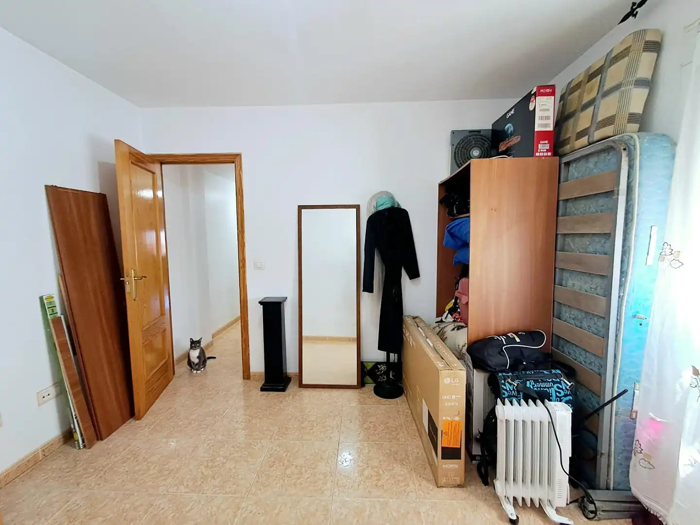 Habitación de Apartamento en venta en Águilas con Amueblado y Balcón