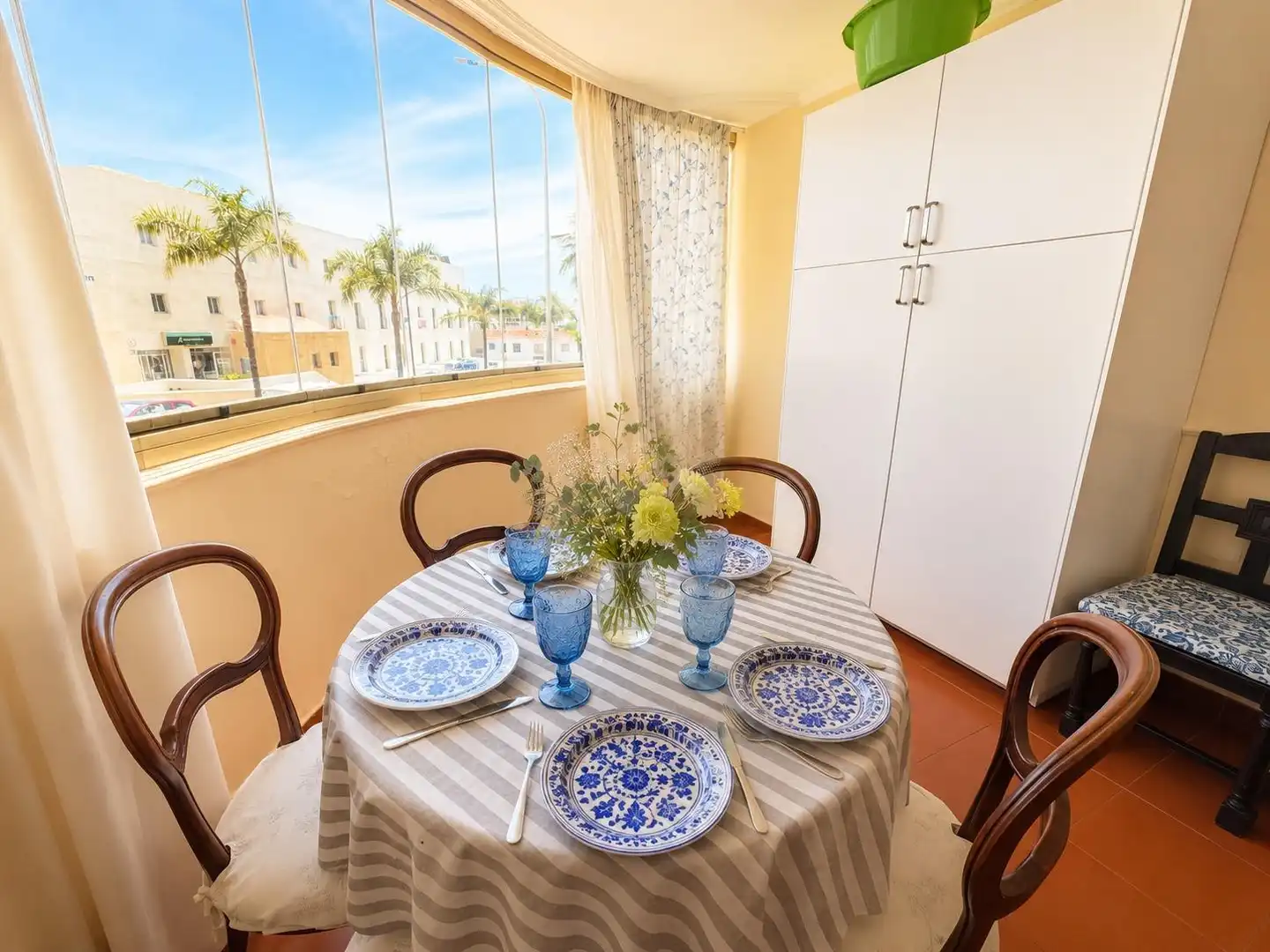 Apartamento con terraza en alquiler en La Carihuela - Los Nidos, imagen 2